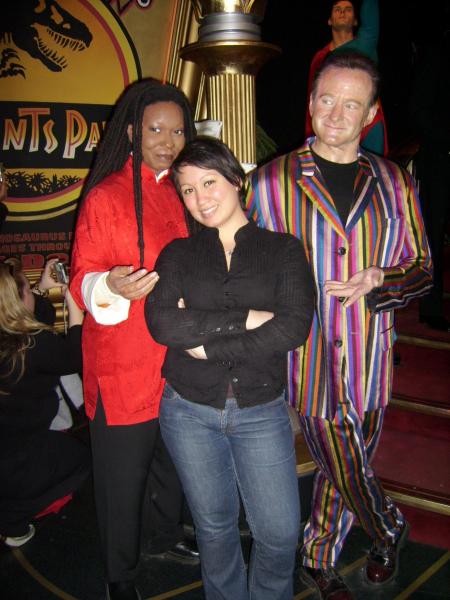 SAB BETWEEN WHOOPI AND ROBIN