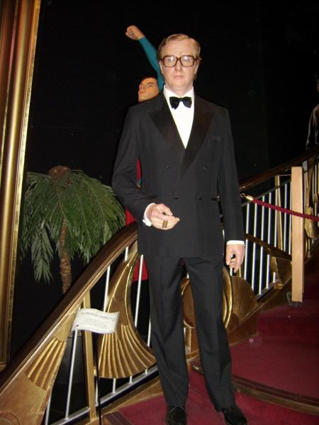 MICHAEL CAINE