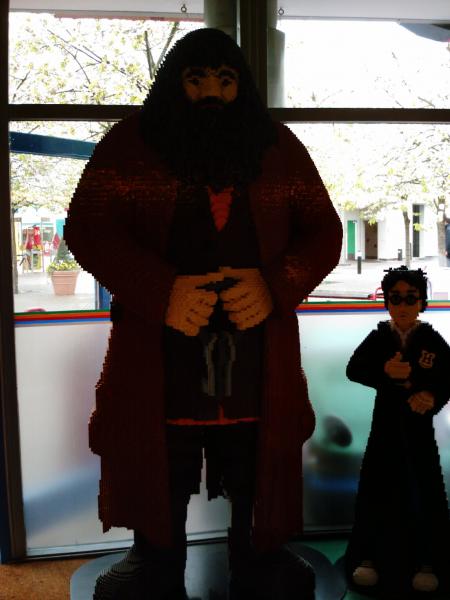 HAGRID AND HARRY POTTER