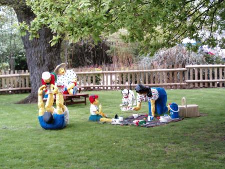 PICNIC AREA