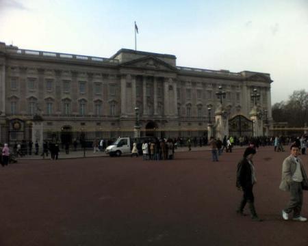 BUCKINGHAM PALACE