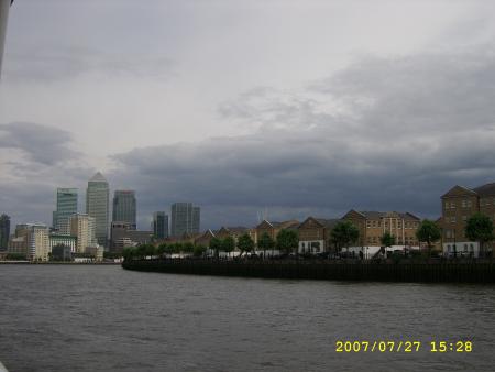 CANARY WHARF