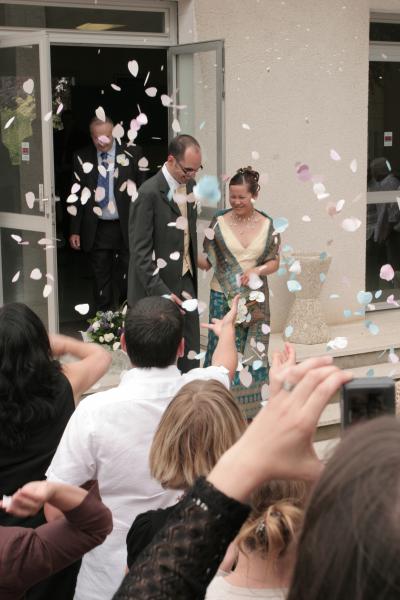 CONFETTI