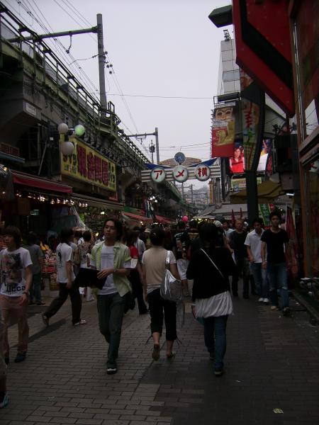BUSY MARKET