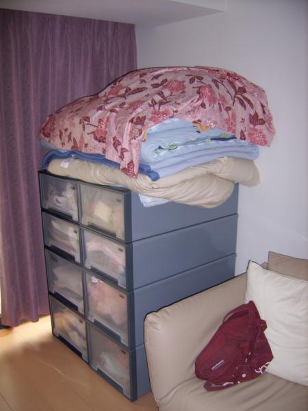FUTON
