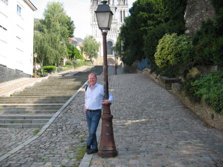 ALEX & HIS LAMP POST