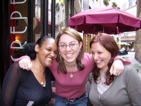 LES TROIS MISS