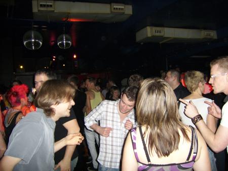 DANCE DANCE!!