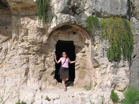 CATACOMBS!